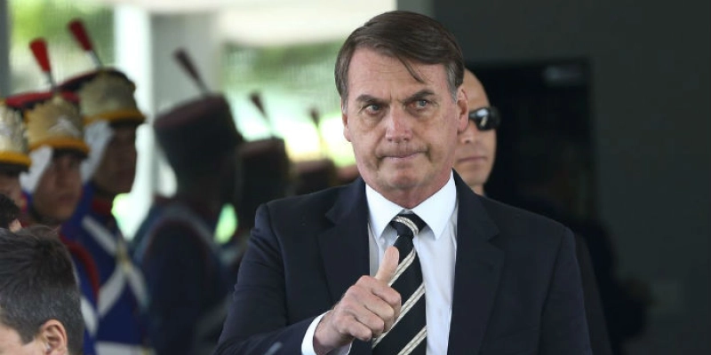 Bolsonaro viaja ao Chile para se reunir com líderes da América do Sul