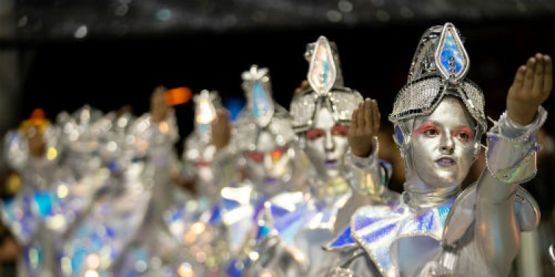 Águia de Ouro é a campeã do carnaval de São Paulo pela 1ª vez