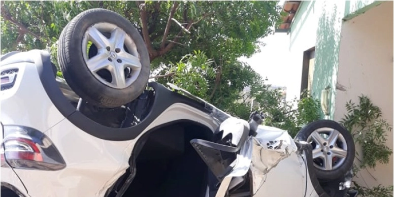 Grave acidente automobilístico é registrado na PB-359 nesta quinta, entre São Francisco e Aparecida