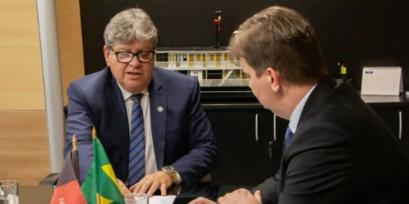 João Azevêdo pleiteia conclusão de obras hídricas no Ministério do Desenvolvimento Regional