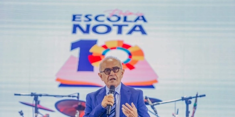 Profissionais da Educação da Capital vão receber 14º salário e pagamento de dezembro nesta terça-feira  