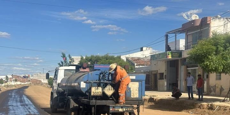 Prefeitura de Sousa marca licitação de R$ 4,6 milhões para asfaltar várias Ruas do Município