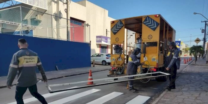 Prefeitura executa mais de 3 mil sinalizações para garantir a segurança viária da cidade