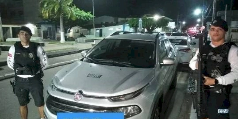 Polícia Militar recupera carro minutos após ser roubado na Paraíba