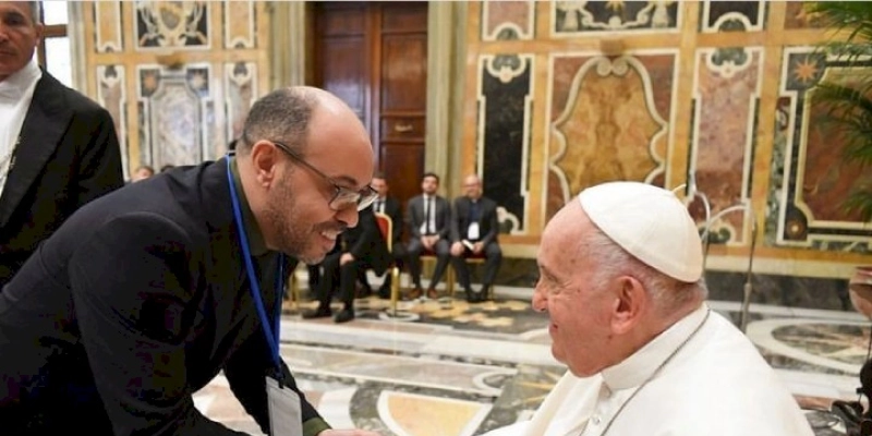 Uiraunense e Reitor da UFCG, Antônio Fernandes Filho é recebido pelo Papa Francisco no Vaticano