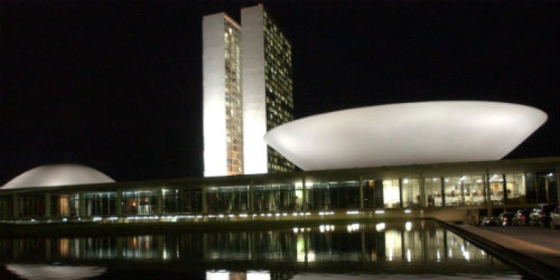 Sem deliberação pela Câmara e Senado, medidas provisórias caducam