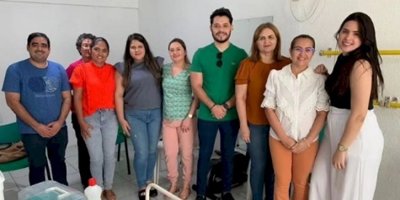 Profissionais de saúde debatem sobre hanseníase e os cuidados prestados aos pacientes acometidos por essa patologia, em Aparecida 