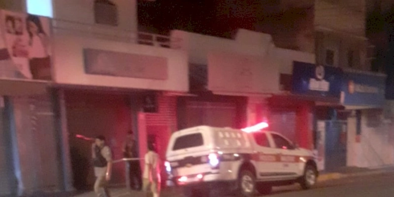 Bebedeira acaba em homem morto com vários golpes de faca-peixeira na cidade de Patos 
