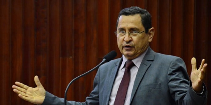 Em João Pessoa, Anísio Maia recebe adesão do PCdoB a Prefeito da Capital 