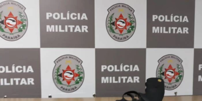 Polícia prende suspeito de praticar assalto a mão armada no centro da Capital