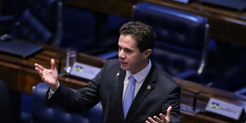 Senadora Leila diz que Veneziano reúne as qualidades necessárias para liderar a recuperação do ambiente político nacional