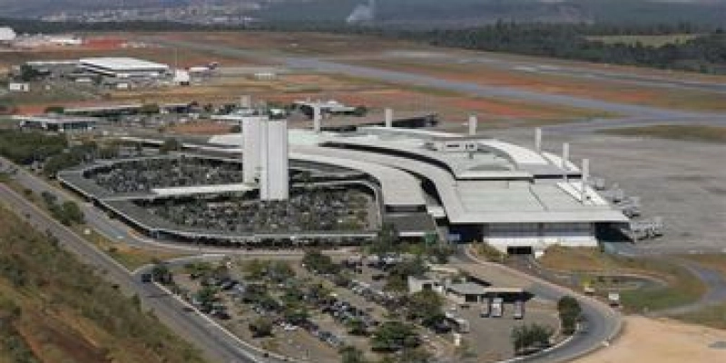 Falha em avião faz Latam cancelar quatro voos internacionais no Natal