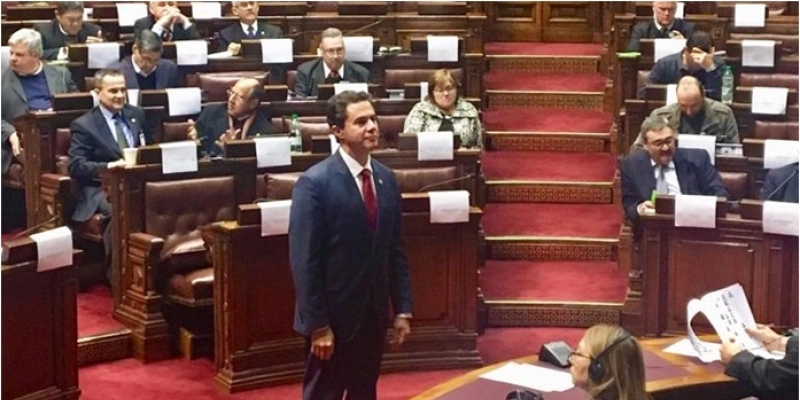 Em Montevidéu: Senador Veneziano toma posse no Parlasul e já debate acordo comercial entre Mercosul e União Européia
