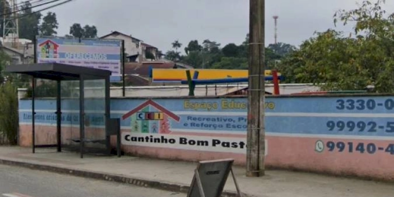 URGENTE - Jovem invade creche e mata quatro crianças nesta quarta-feira 