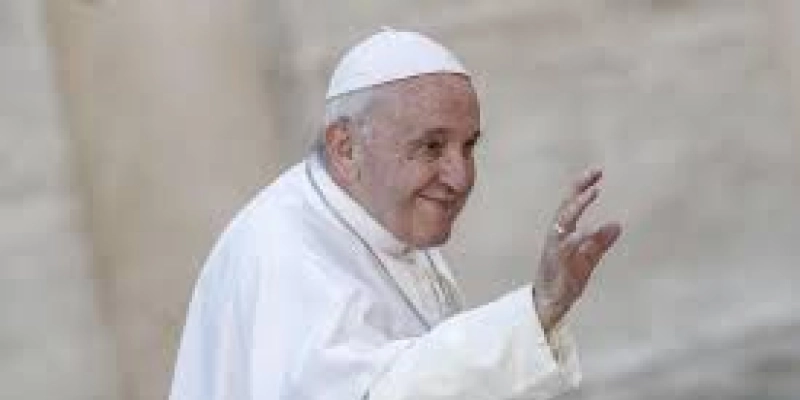 Papa Francisco encerra visita a Moçambique com apelo à reconciliação