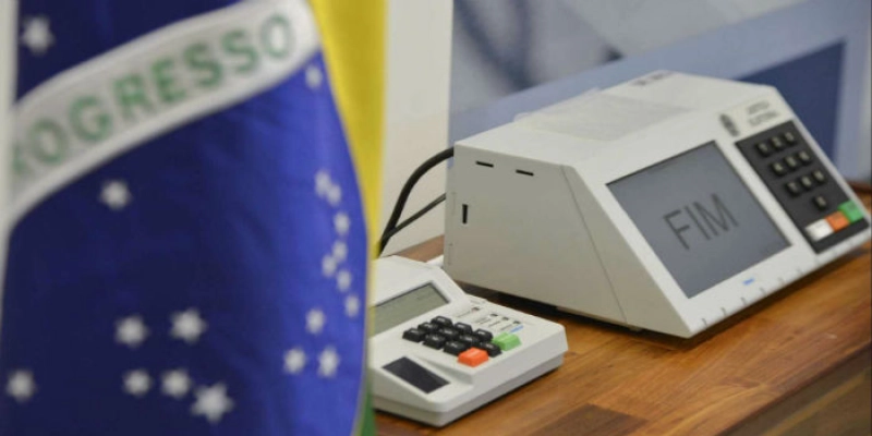 Em ano eleitoral, Senado tenta aumentar o papel das rádios comunitárias