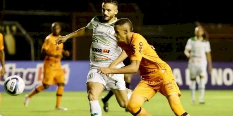 Sousa faz bom jogo, mas perde para o Sport pela terceira rodada
