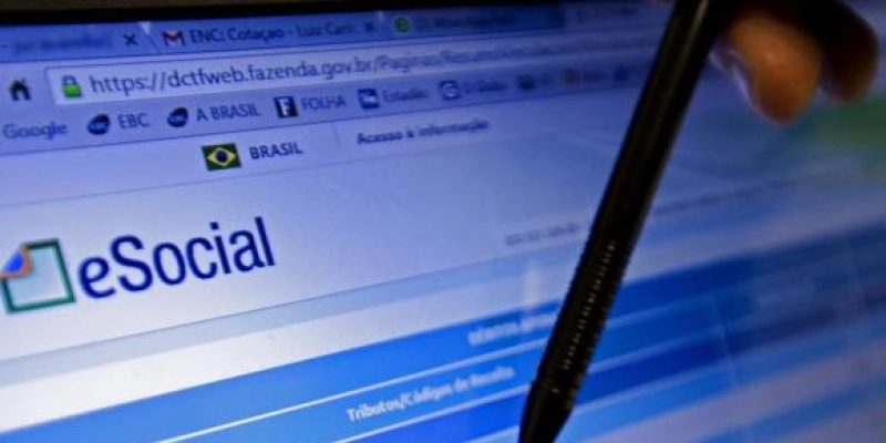 Empregadores domésticos têm até esta sexta-feira (5) para pagar guia de dezembro do eSocial