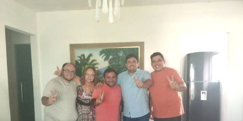 Ex-vereador "Toró pra Torar" alia-se a Helder Carvalho na disputa pela Prefeitura em Sousa