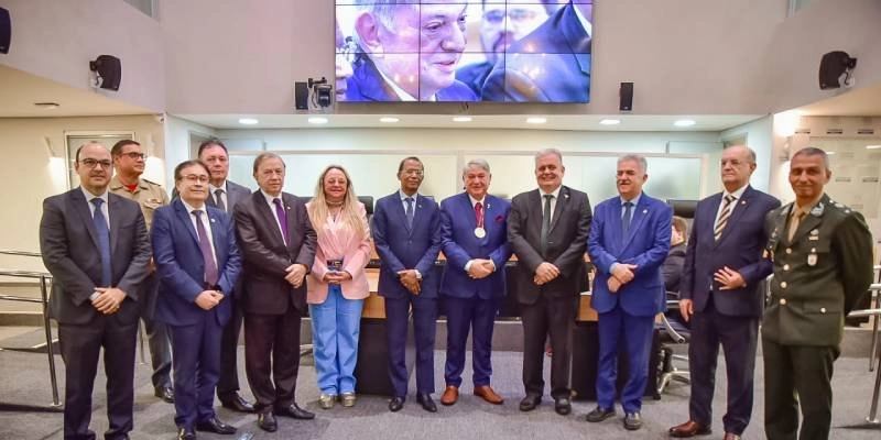 ALPB concede medalha Epitácio Pessoa ao desembargador Romero Marcelo