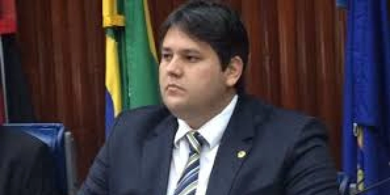 Denúncia aponta 79 Servidores exercendo mais de quatro funções ao mesmo tempo na Prefeitura de Patos 