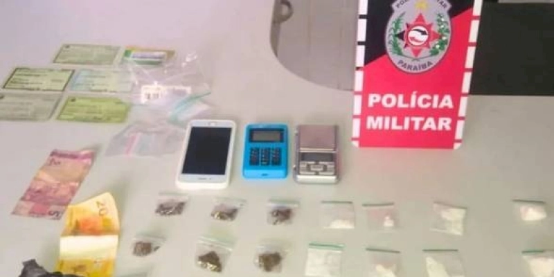 OPERAÇÃO PARADIGMA: Polícia Militar prende suspeito com drogas e dinheiro