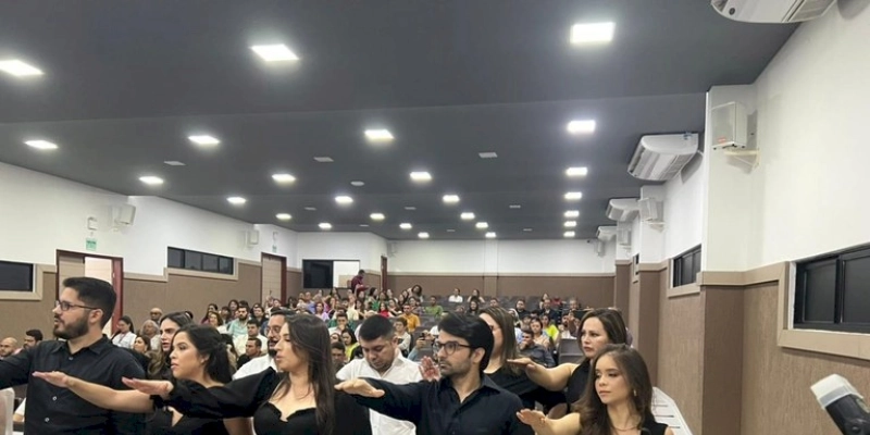 Hospital de Patos ganha novo grupo em Cirurgia Geral com formatura da turma pioneira de Residência em Clínica Médica