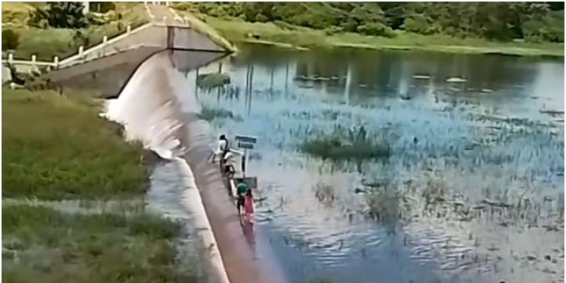 Barragem de São Gonçalo sangra com lâmina de oito centímetros em Sousa  
