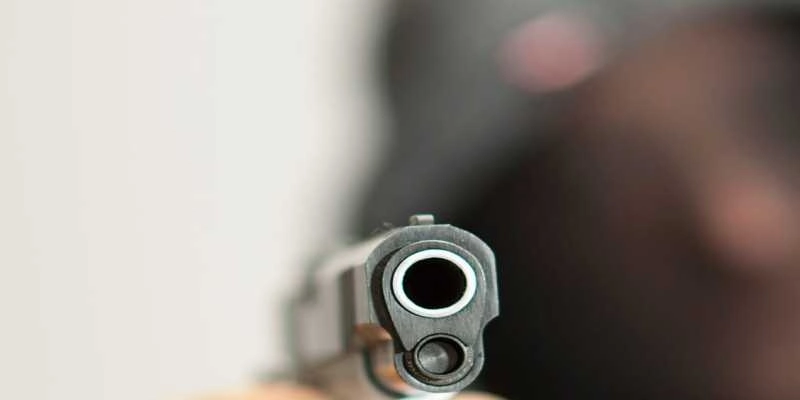 Bandidos armados reviram casa de Mulheres a busca de dinheiro no Sertão da Paraíba