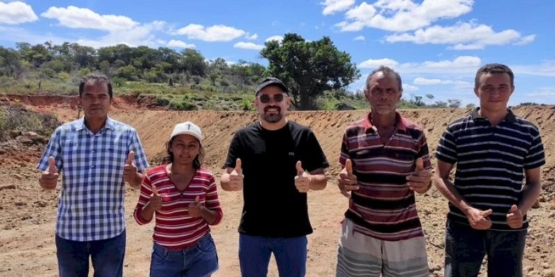 Prefeitura de Sousa beneficia a comunidade Rural Juruá com a construção de açudes 