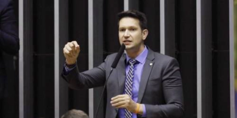 Multa civil para fornecedores que prejudicam consumidores é alvo de debate na CCJ da Câmara