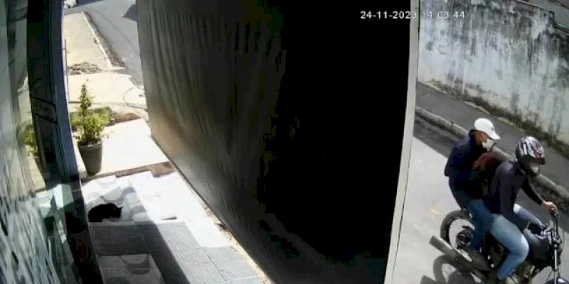 Loja de Celular é assaltada por bandidos armados no sertão da Paraíba 