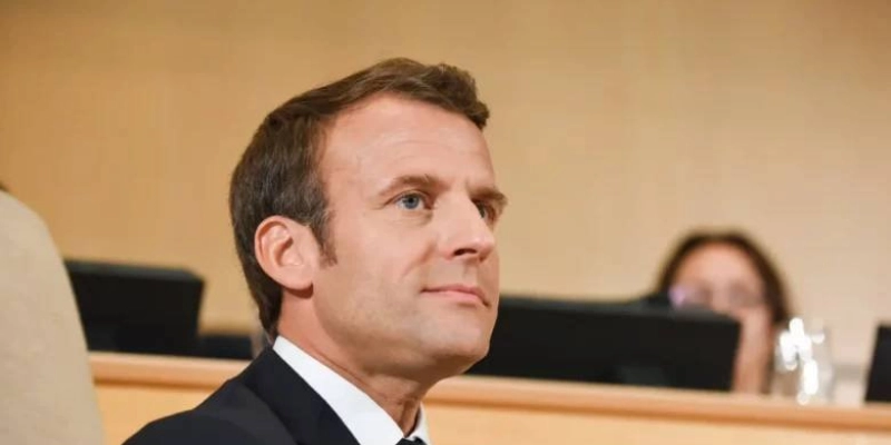 URGENTE: Macron aplica g0lpe na França, após vitória da direita, e dissolve parlamento