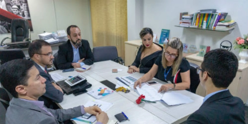 Procon-PB discute parcerias com representantes da Febraban