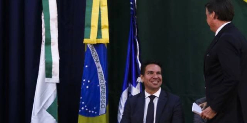 Nomeação de Alexandre Ramagem para o cargo de diretor-geral da PF é suspensa por ministro do STF