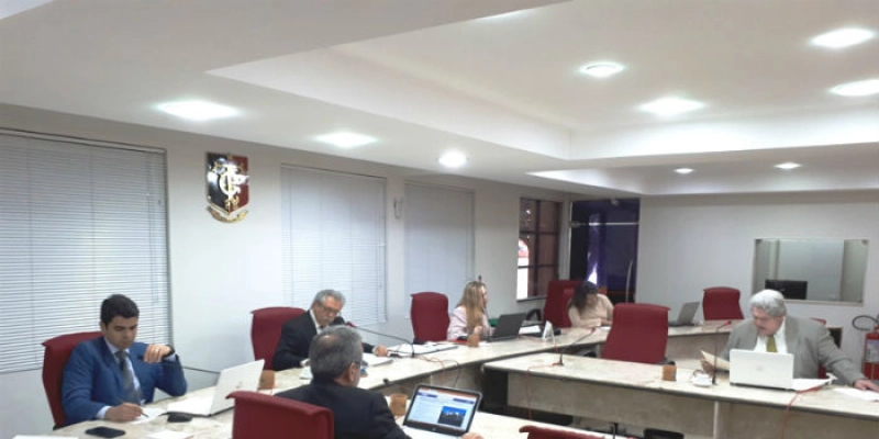 1ª Câmara do TCE suspende licitações para limpeza urbana na Prefeitura de João Pessoa