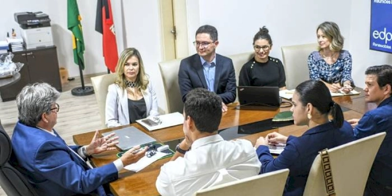 Governador viabiliza instalação de mais uma usina de energia eólica nos municípios de Pocinhos e Areial