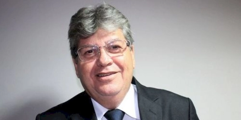 Na próxima quinta, João Azevêdo oficializa Vice-Governadoria em CG, assina apoios a eventos religiosos, e visita obras