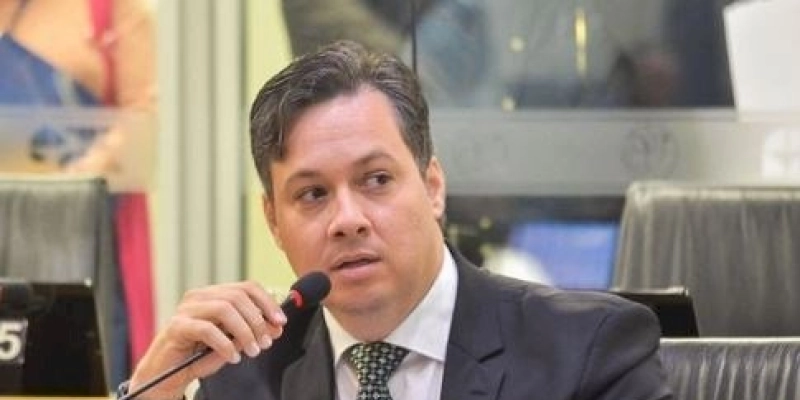 PL de Júnior Araújo que cria o Vale Gás para famílias em vulnerabilidade é aprovado na ALPB