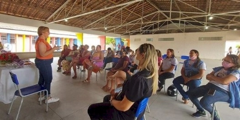 Secretaria de Saúde em Sousa realiza eventos sobre o “Agosto Dourado” com Mães do Jardim Sorrilândia 