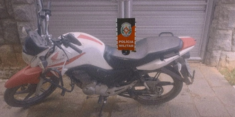 Motocicleta roubada na Capital é recuperada pela polícia militar no Sertão da PB 
