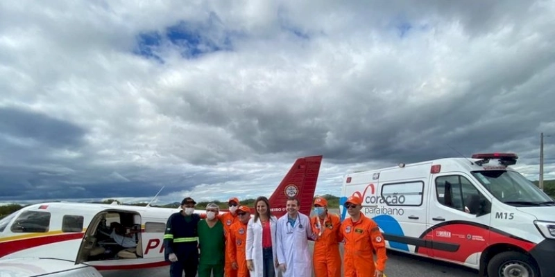 Resgate da UTI Aérea garante atendimento rápido a paciente de 65 anos vítima de infarto