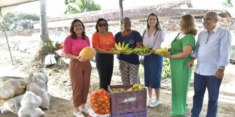 Estado da Paraíba distribui mais de 35 toneladas de alimentos para famílias em situação de insegurança alimentar de Pitimbu e João Pessoa