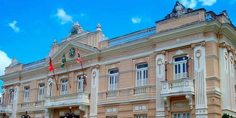 Ano começa para muitos após o Carnaval, mas para os políticos, a campanha nunca parou