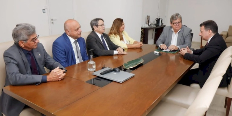 Governador recebe visita de cortesia de membros do Ministério Público e reforça relação harmoniosa entre os Poderes