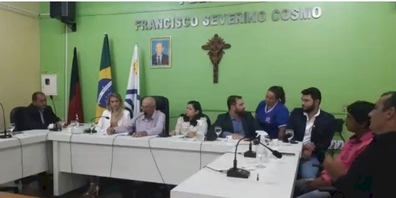 Mayra Figueiredo é eleita presidente do Poder Legislativo em Aparecida 
