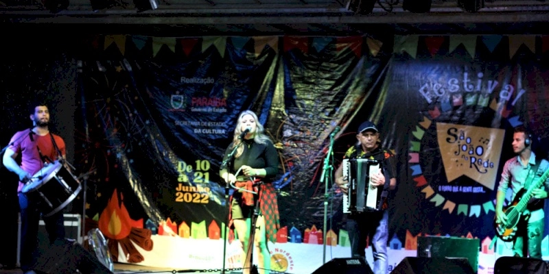 Festival São João na Rede: Público improvisa quadrilhas no forró de Poço de José de Moura