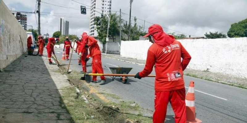 Programação de serviços de zeladoria da Emlur contemplou 17 bairros durante a semana