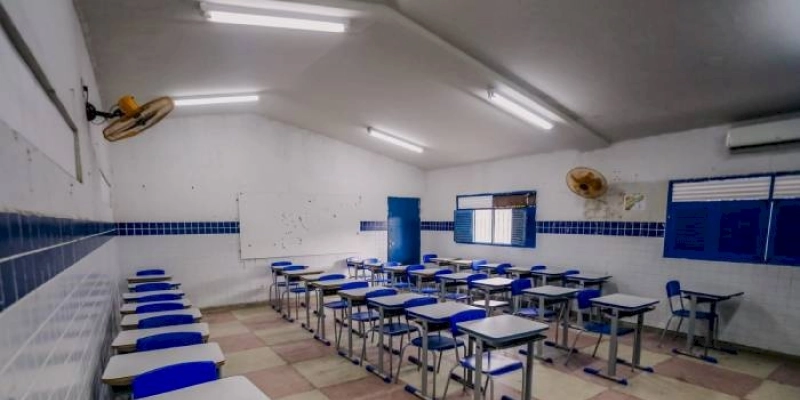 Cícero Lucena autoriza obras de reestruturação da Escola Frutuoso Dantas, na Ilha do Bispo, em JP