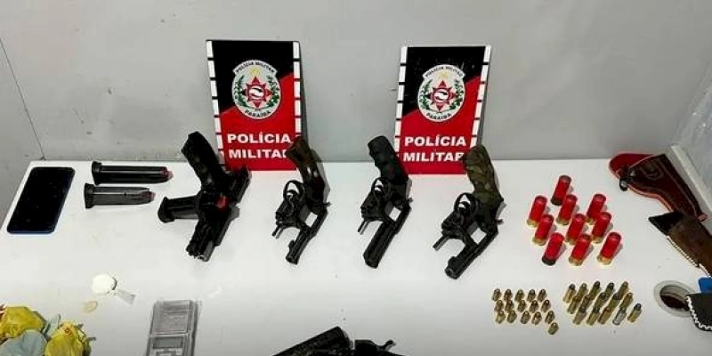 Polícia Militar efetua prisão por tráfico de drogas e apreende 05 armas de fogo, na Paraíba